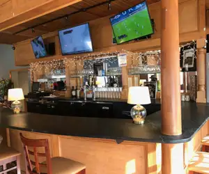 Full Bar
